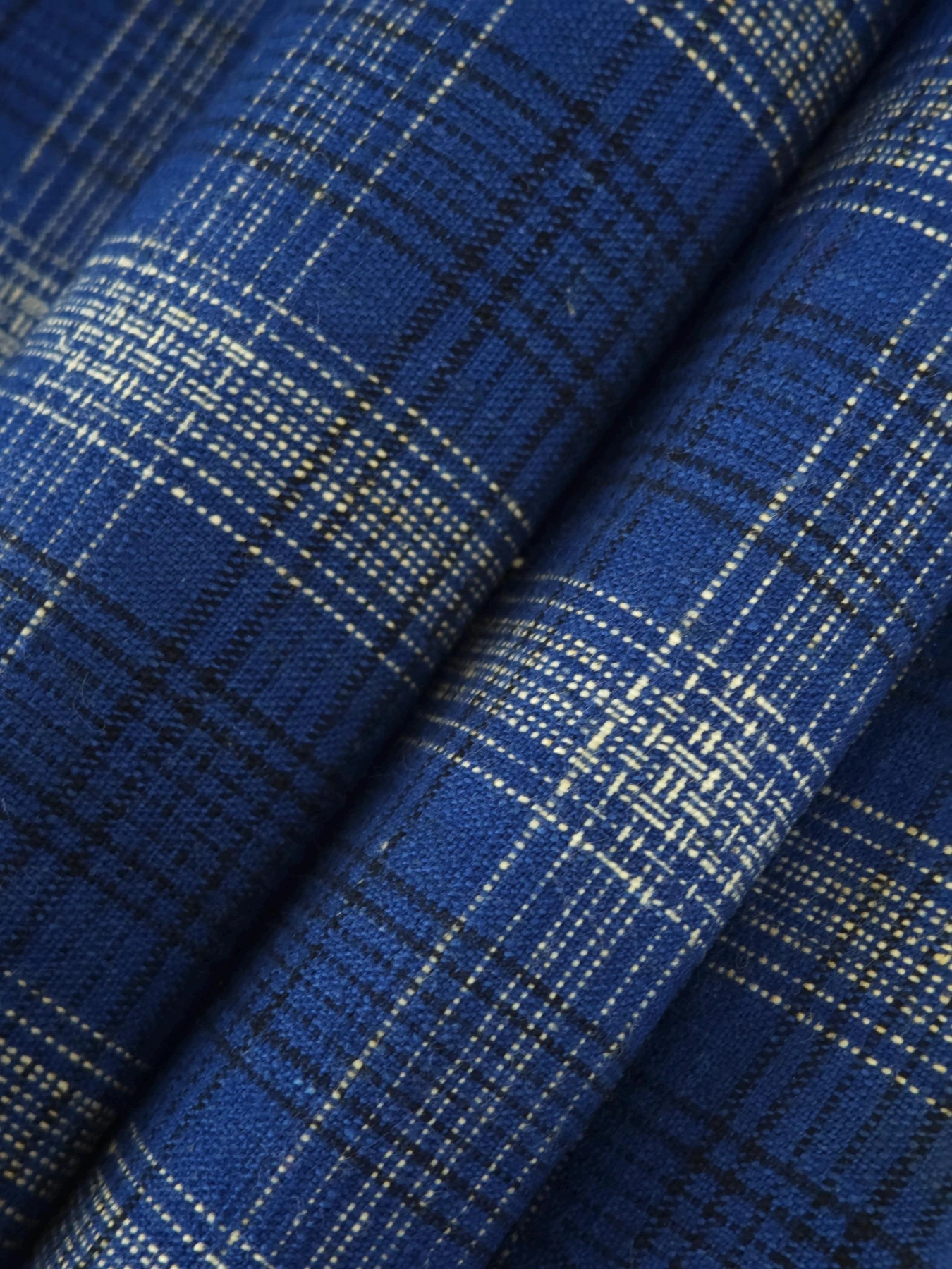 Blue Windowpane Check — source photograph 9, documenting the same textile.