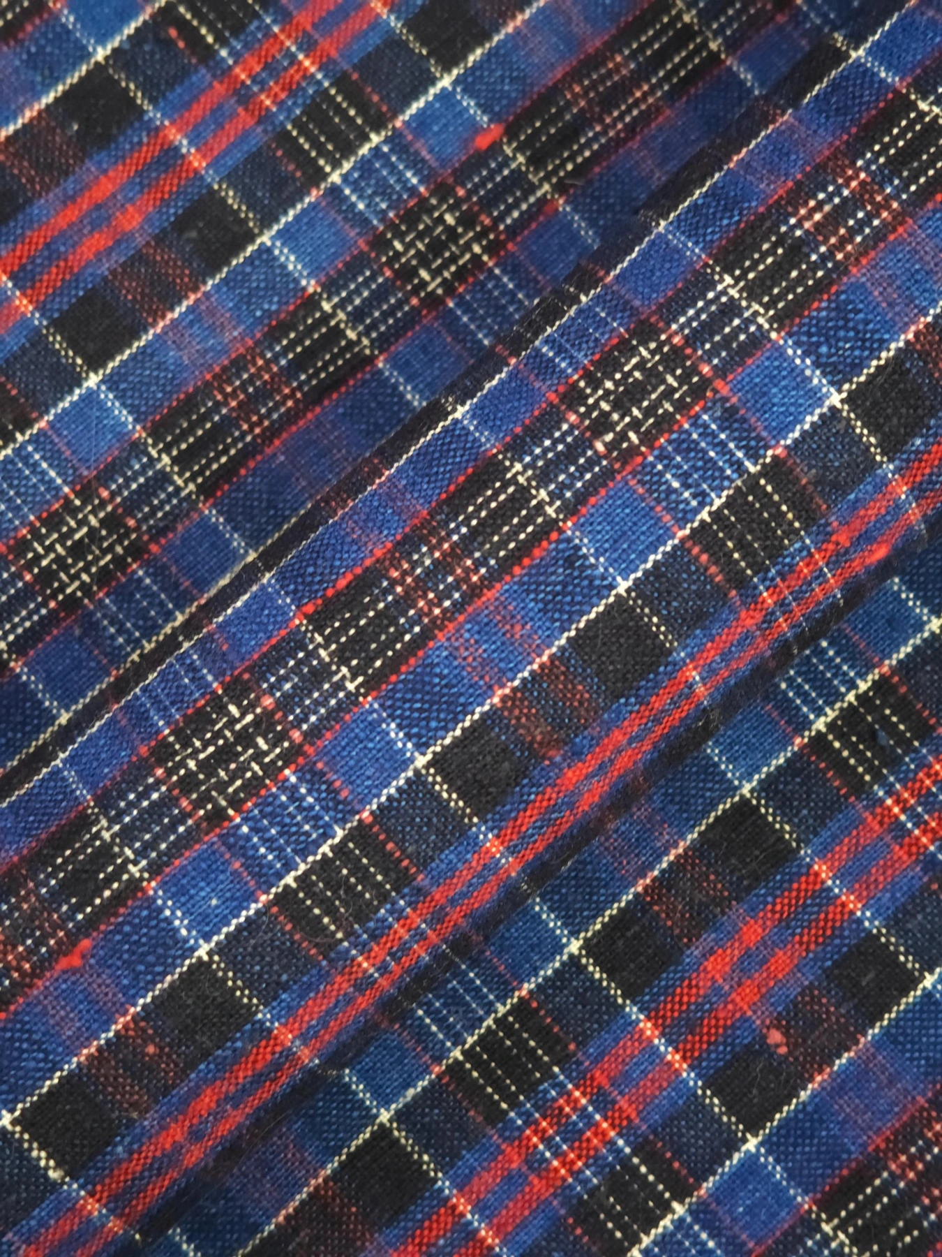 Blue Key Lattice — source photograph 2, documenting the same textile.