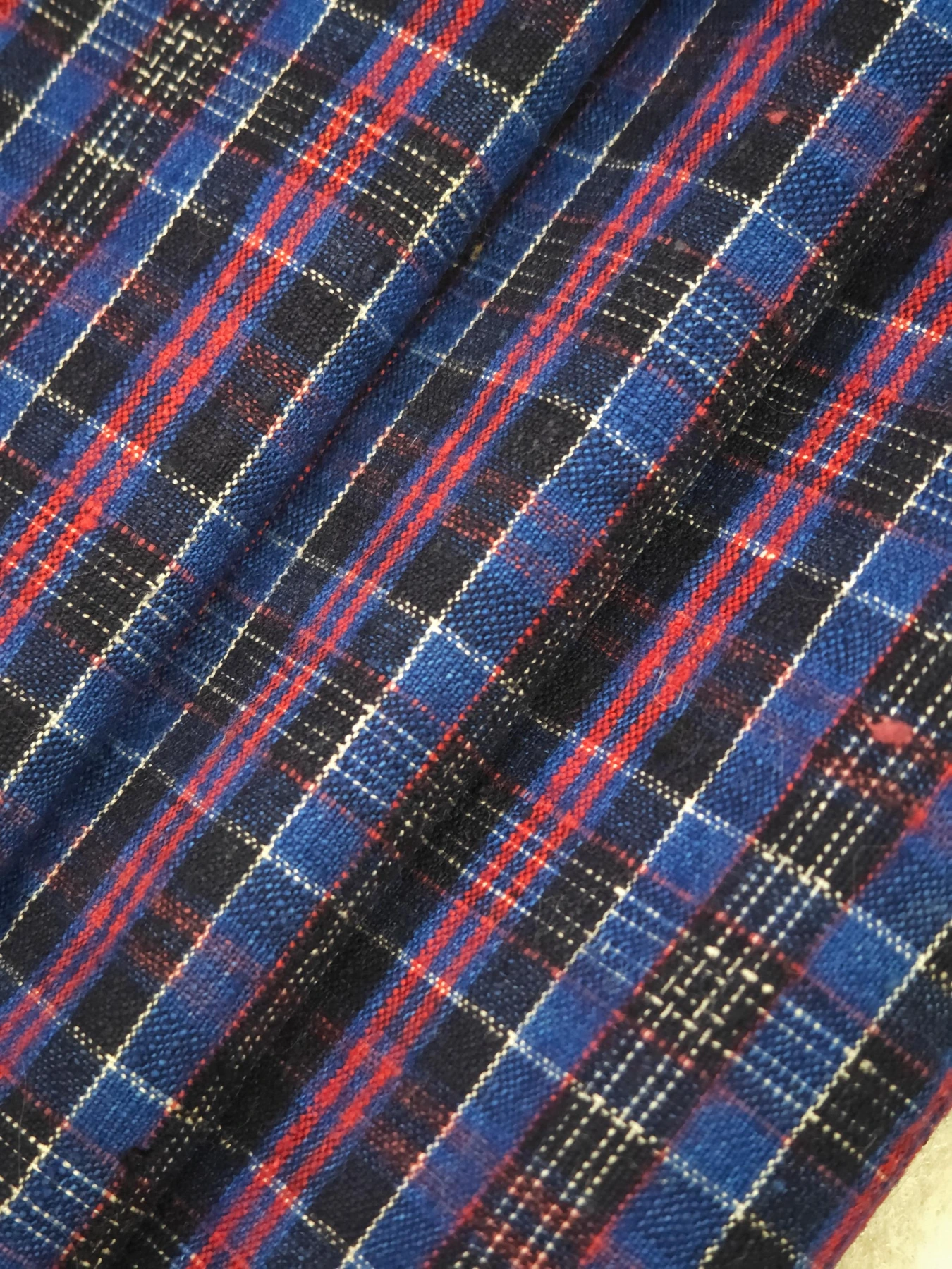 Blue Key Lattice — source photograph 3, documenting the same textile.