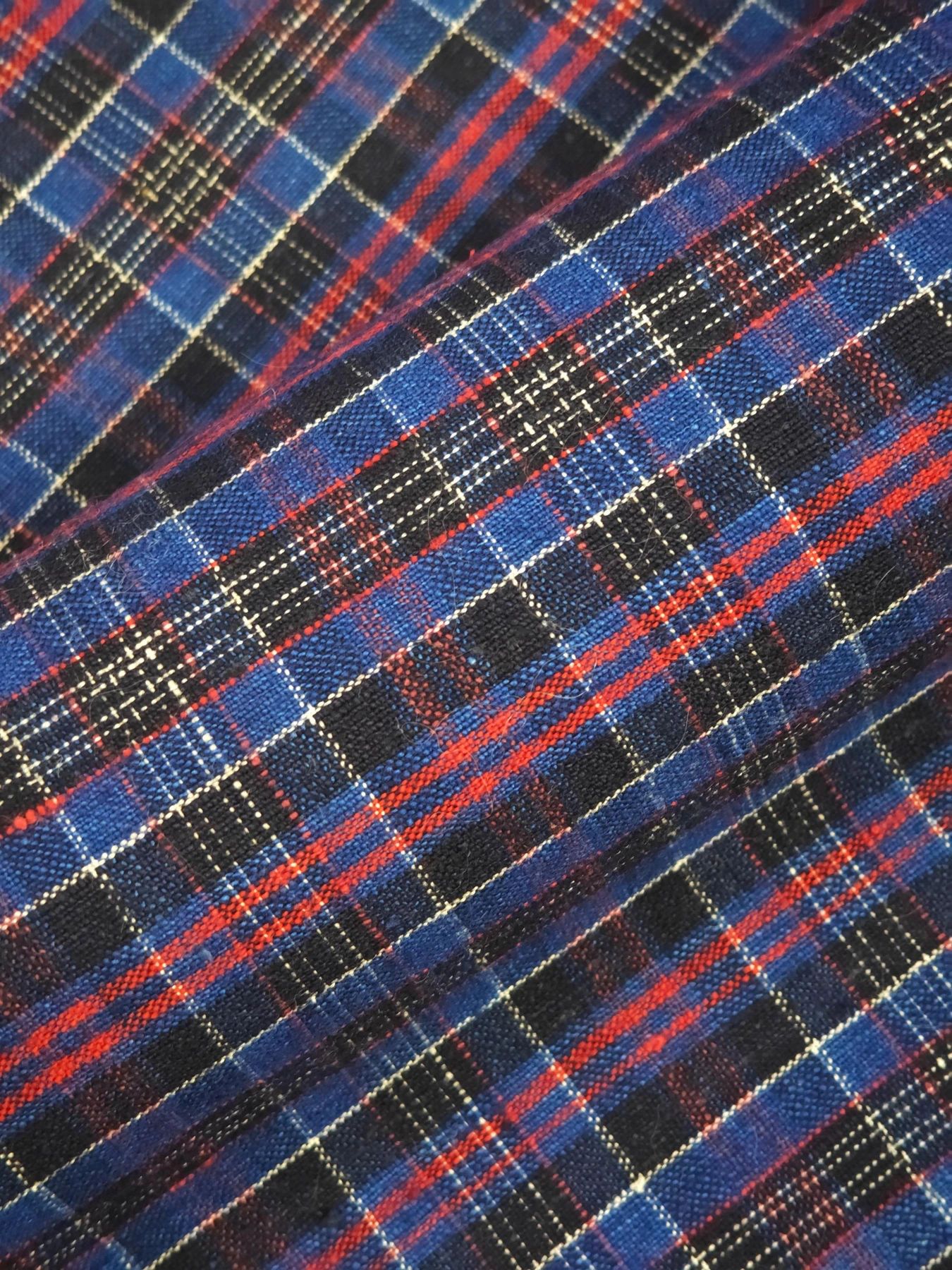 Blue Key Lattice — source photograph 8, documenting the same textile.