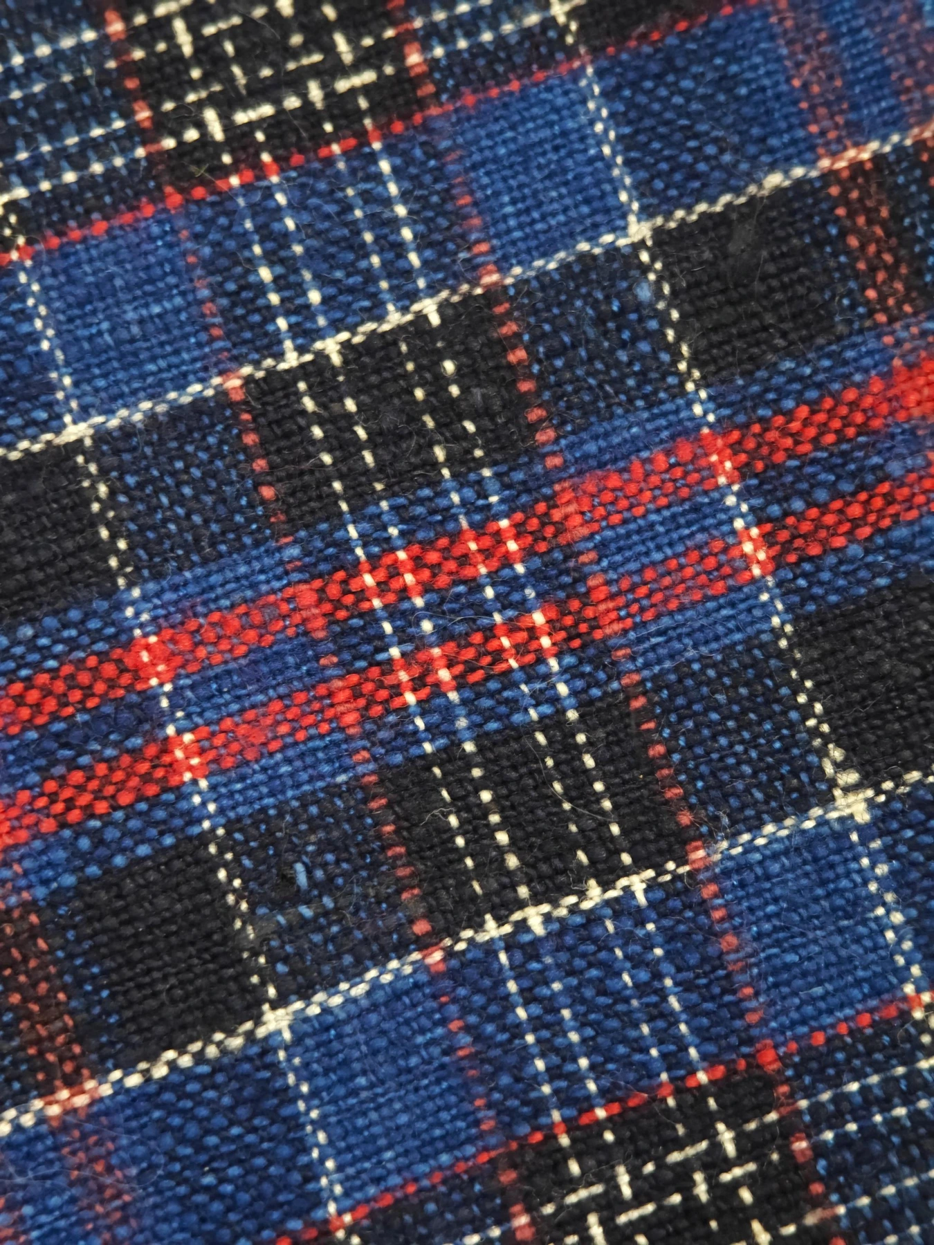 Blue Key Lattice — source photograph 9, documenting the same textile.
