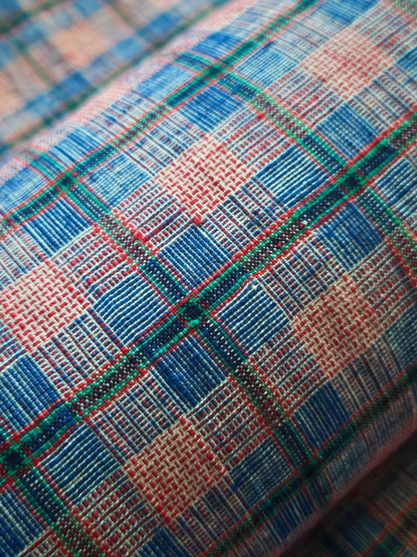 Garden Key — source photograph 3, documenting the same textile.