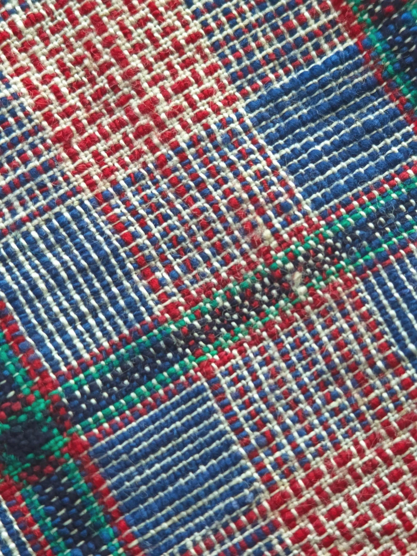Garden Key — source photograph 5, documenting the same textile.