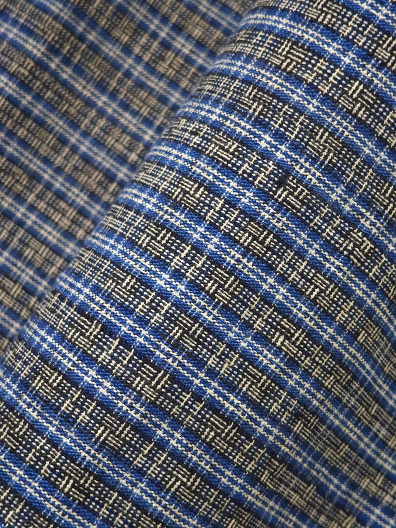 Reed Shadow — source photograph 2, documenting the same textile.