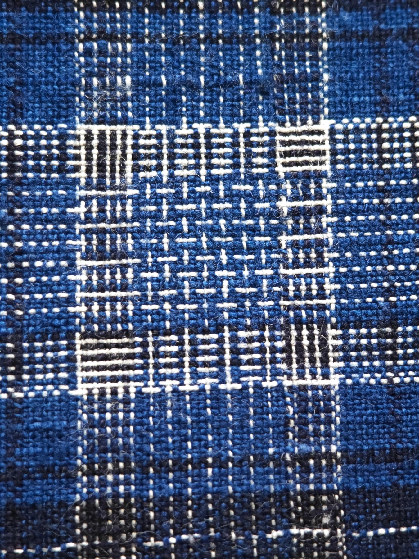 Reed Path Lattice — source photograph 4, documenting the same textile.