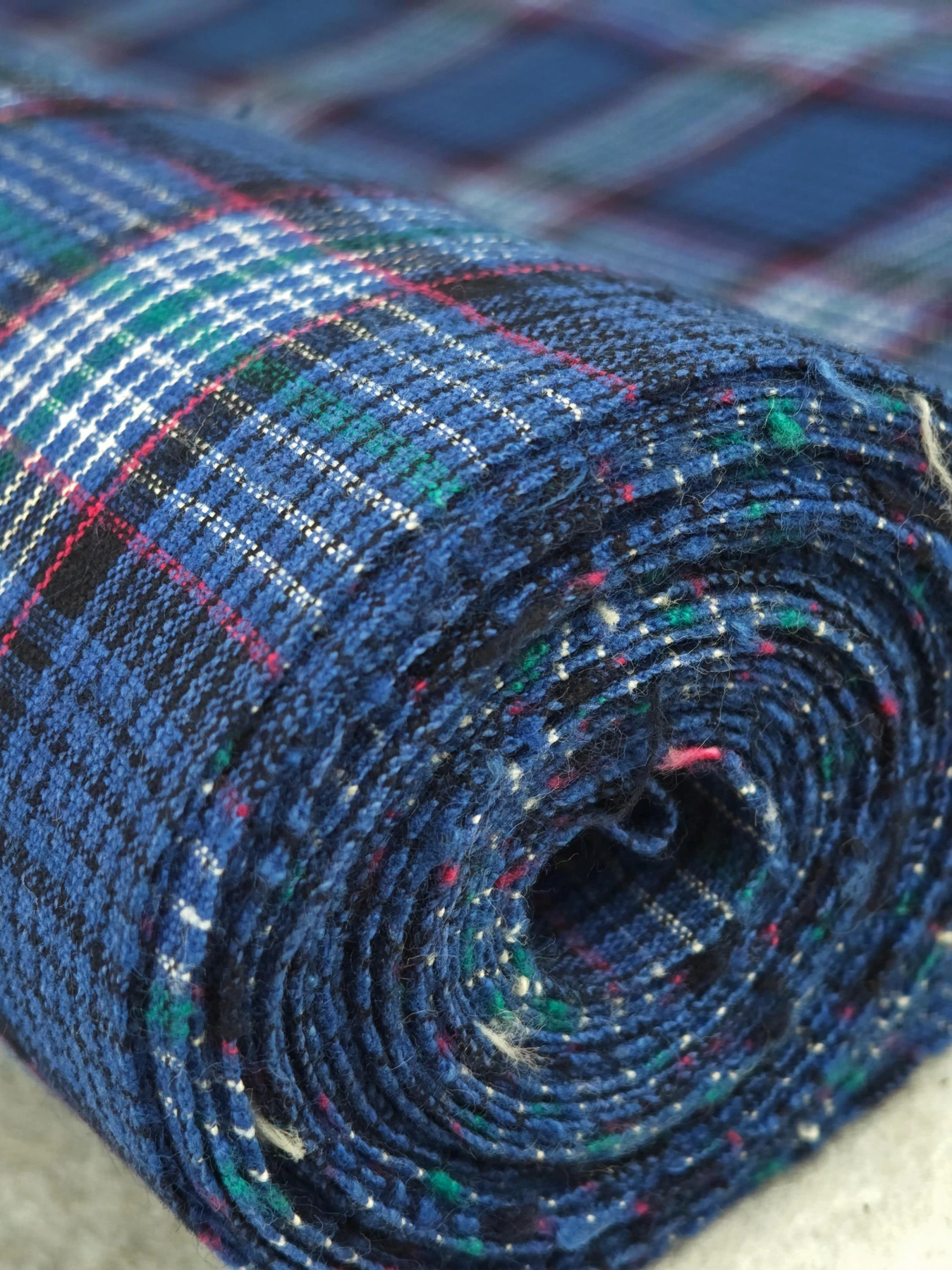 Blue Osmanthus Plaid — source photograph 6, documenting the same textile.