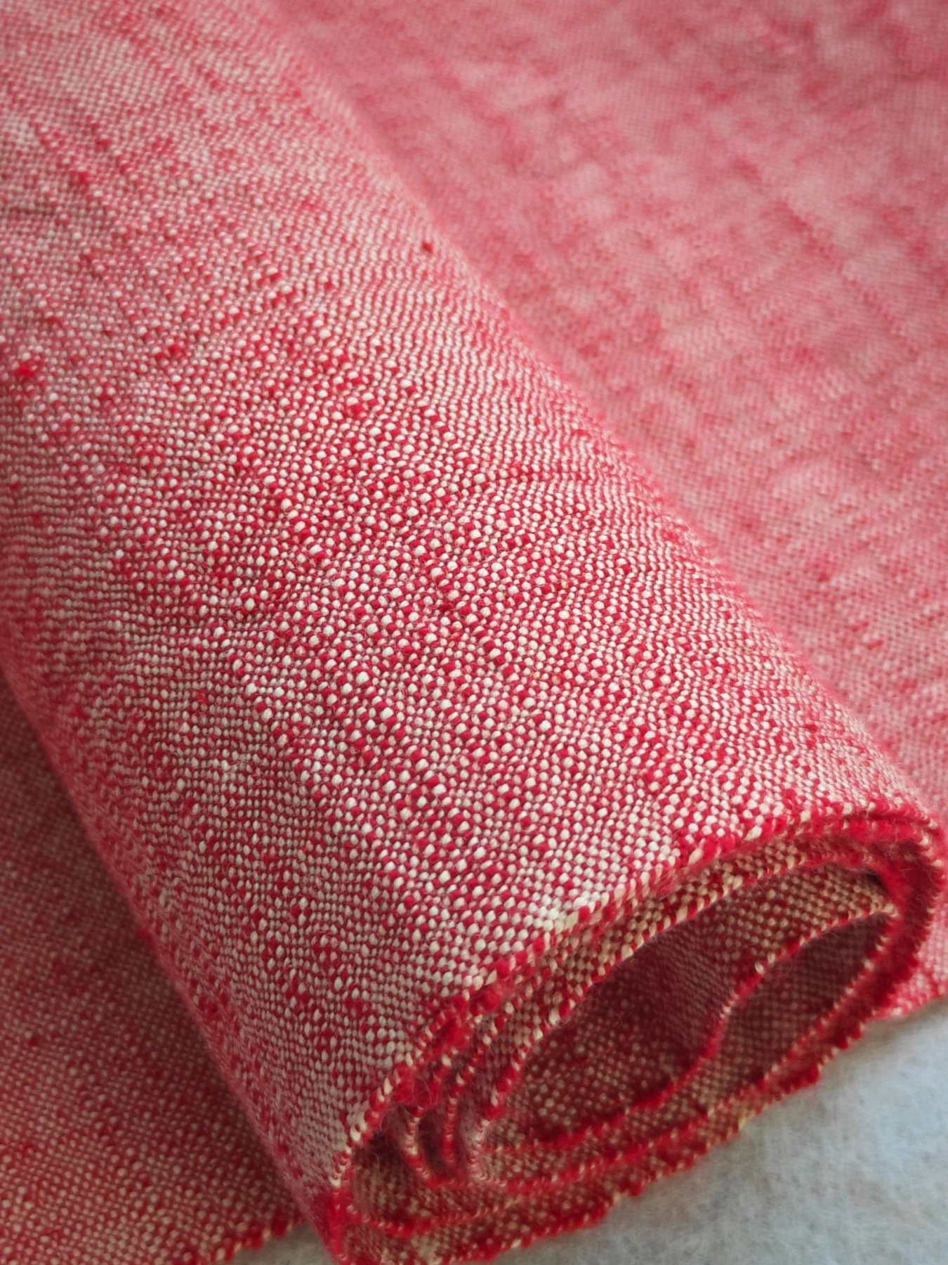Red Starlight — Warm Red Dot-Weave Homespun