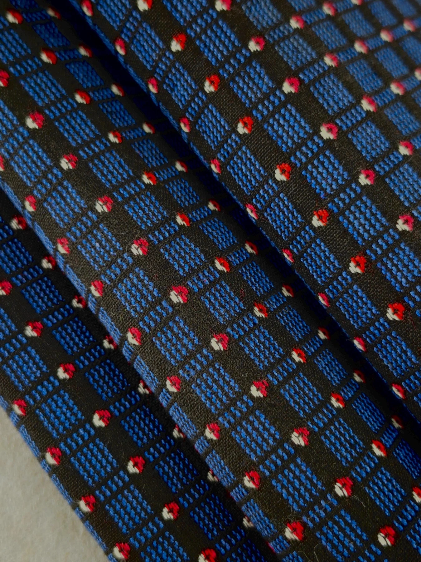 Sunrise — source photograph 8, documenting the same textile.