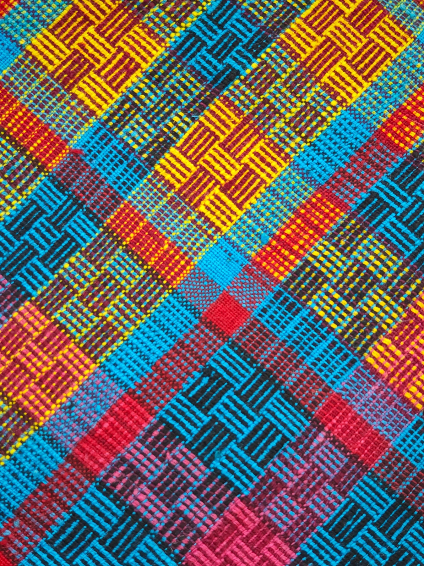 Splendid Days — source photograph 3, documenting the same textile.